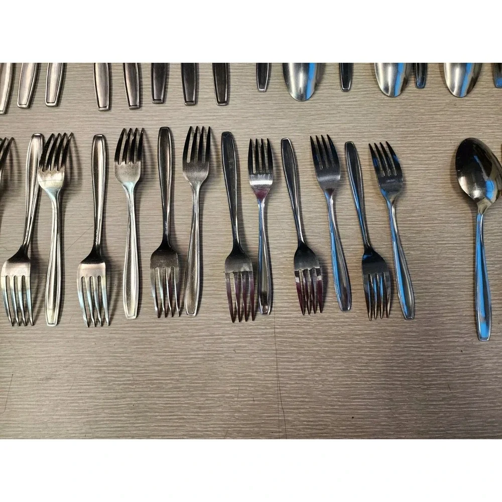 Oneidacraft Vallarta Oneida Stainless‎ Steel Flatware Silverware Lot of 37 Pcs